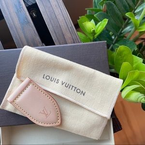 Authentic Louis Vuitton Bill Clip